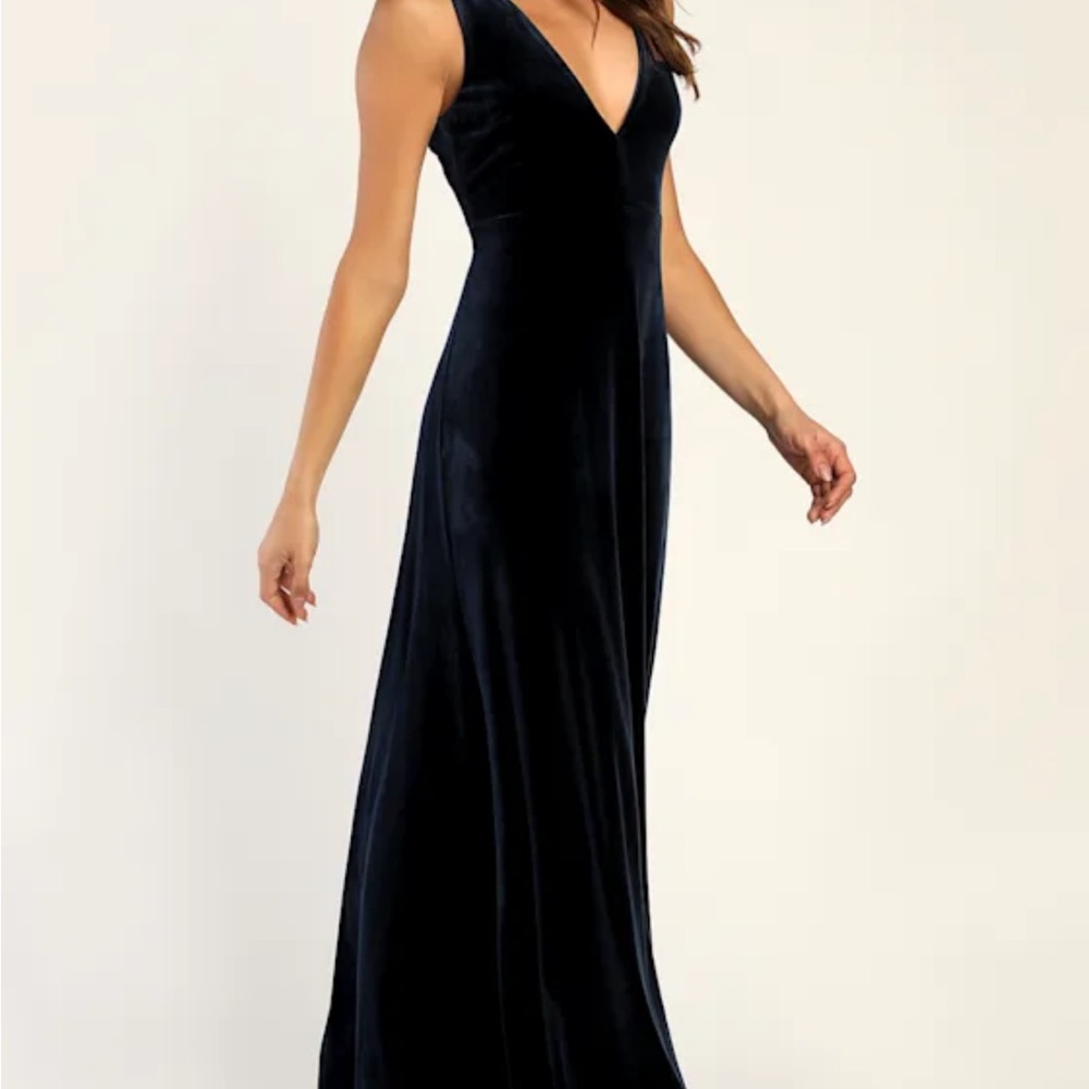 Lulu's Navy Velvet Maxi Dress